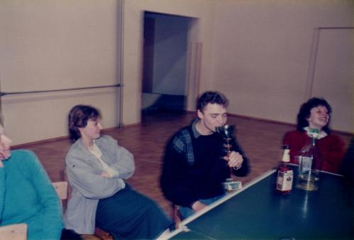 1985-5.-OM-17