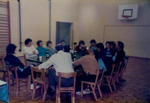 1985-5.-OM-18